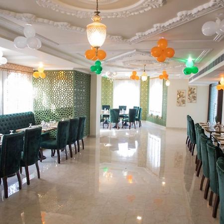Indralok Palace Hotel & Resort Morena Kültér fotó